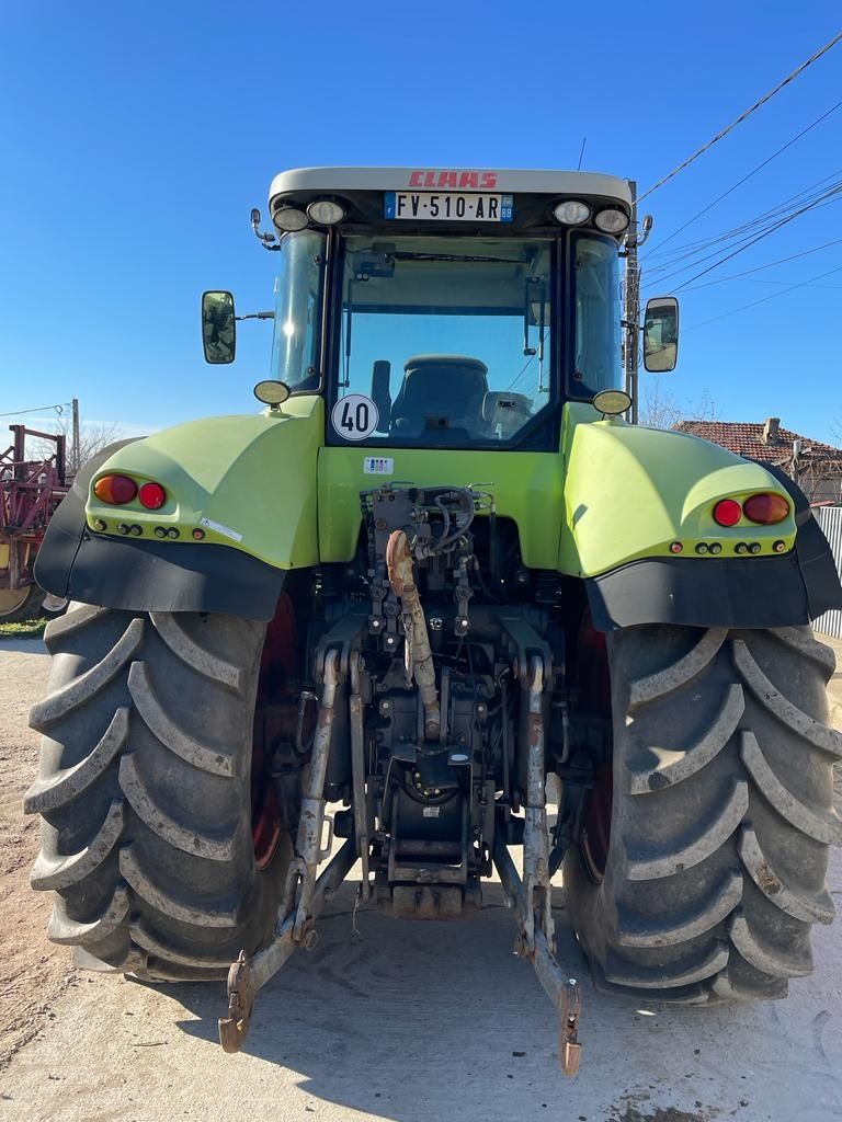 Vând tractor Claas axion 810