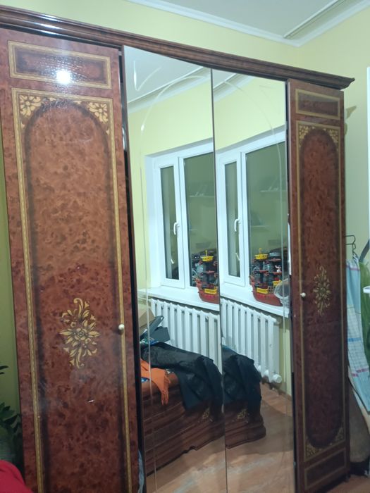 Спальный гарнитур