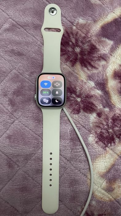 Продается apple watch,в идеальном состоянии