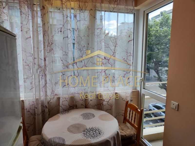 Дава се под наем Двустаен апартамент в Варна, Спортна зала - 64 кв.м за 561 € - Снимка #3