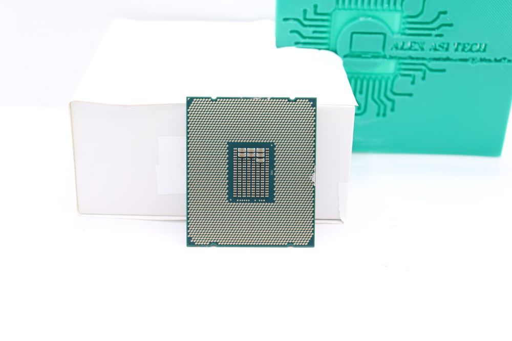 2 x CPU Intel Xeon E5-2683 V4 16 Cores 32 Threads 2.1/3GHz 40Mb 14nm