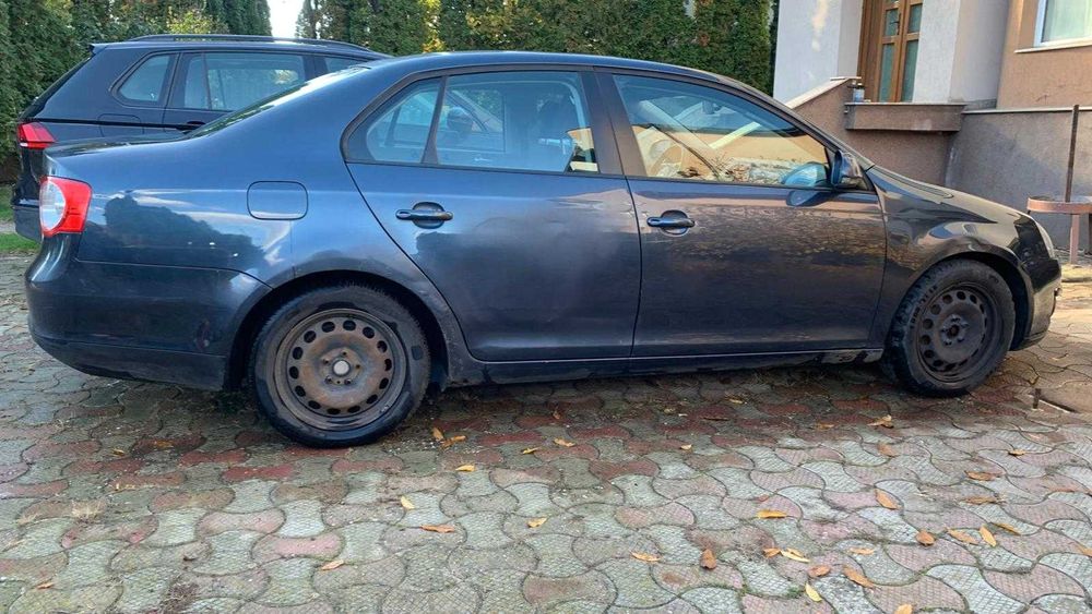 VW Jetta 1.6 benzina 2010