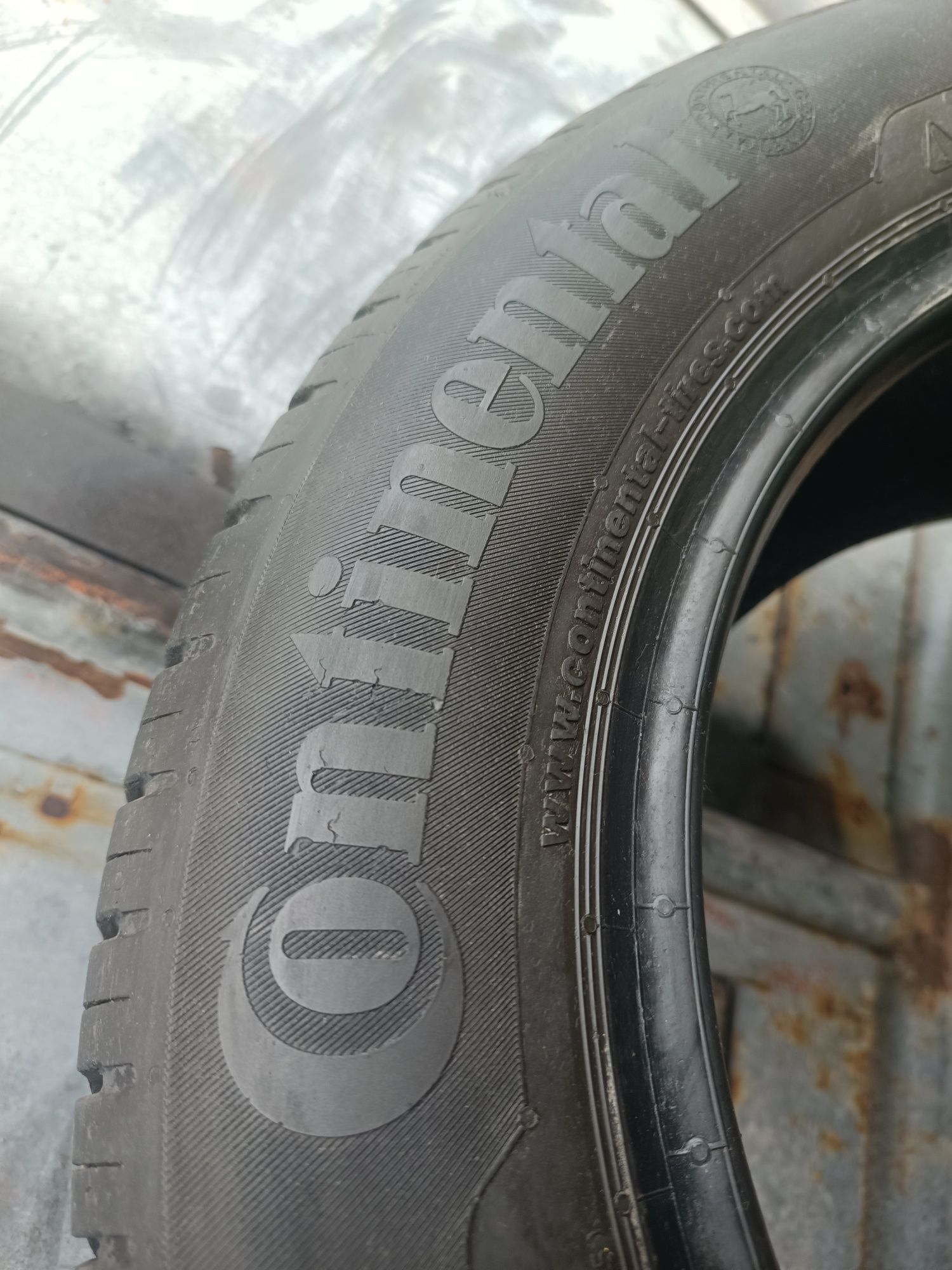 175/65/14 Continental
