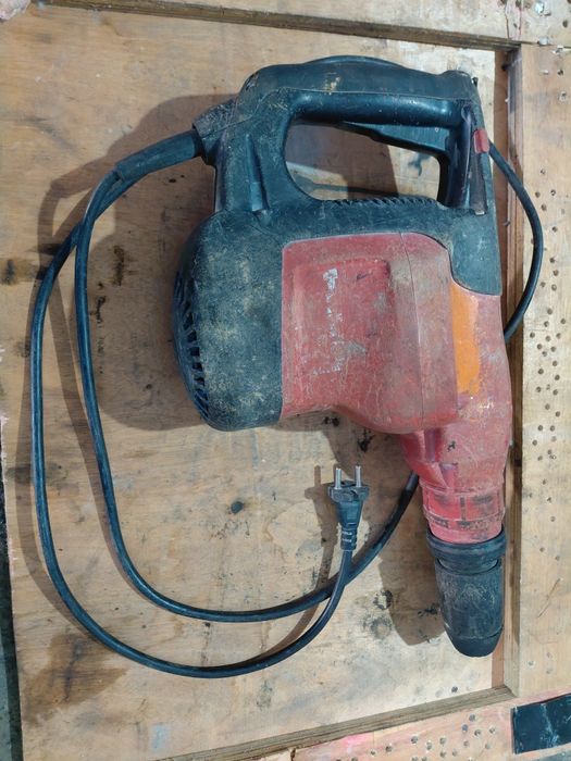 HILTI TE76  Къртач Перфоратор SDS MAX