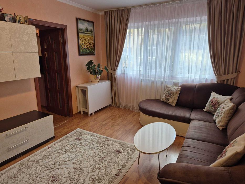 Suceava George Enescu Aleea Lalelelor 2 decomandate 73000 euro