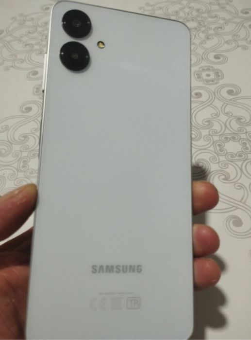 Samsung a06 64GB отличный состоянии срочно