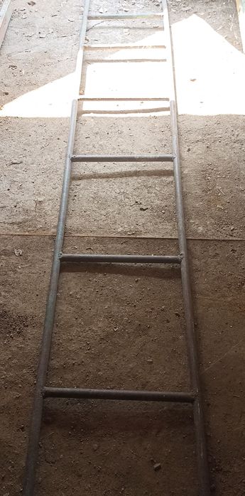 Продам лестница, металл, для дома, для дачи.