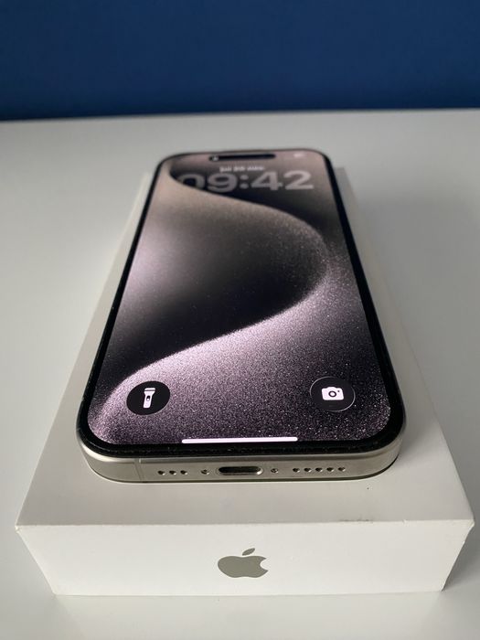 iPhone 15 Pro, 95% baterie, ca NOU !!!