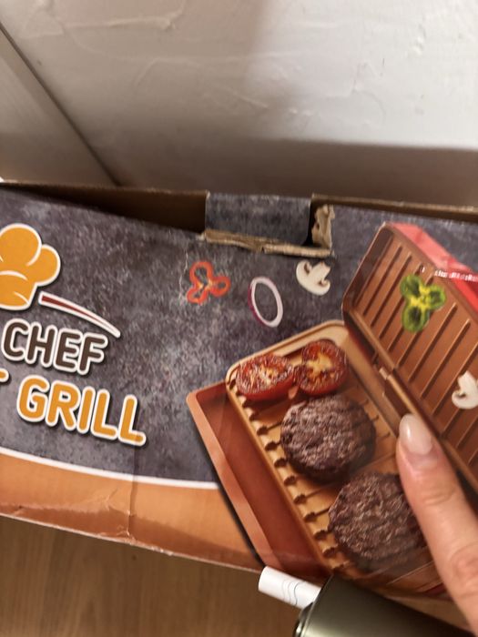 Чисто нова електрическа скара