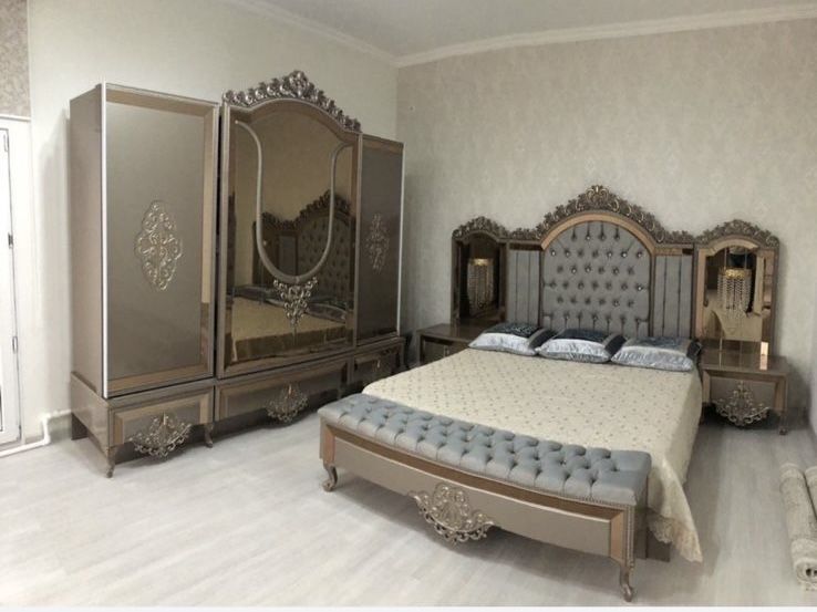 Продам спальную гарнитуру срочно!!!