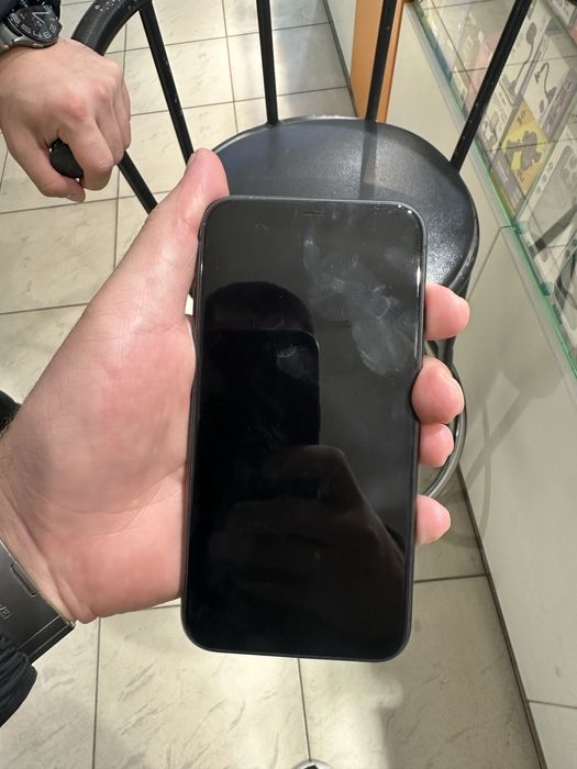 Iphone 11,128 gb
