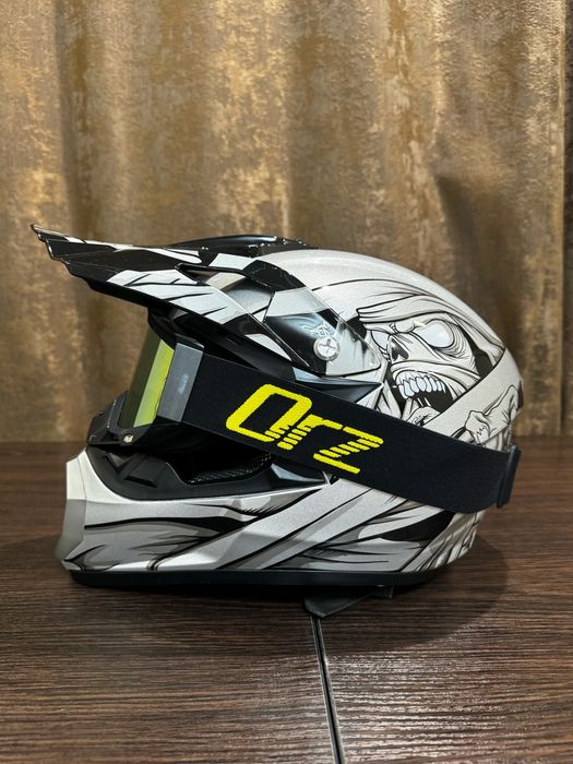 Casca motocross nou nouța