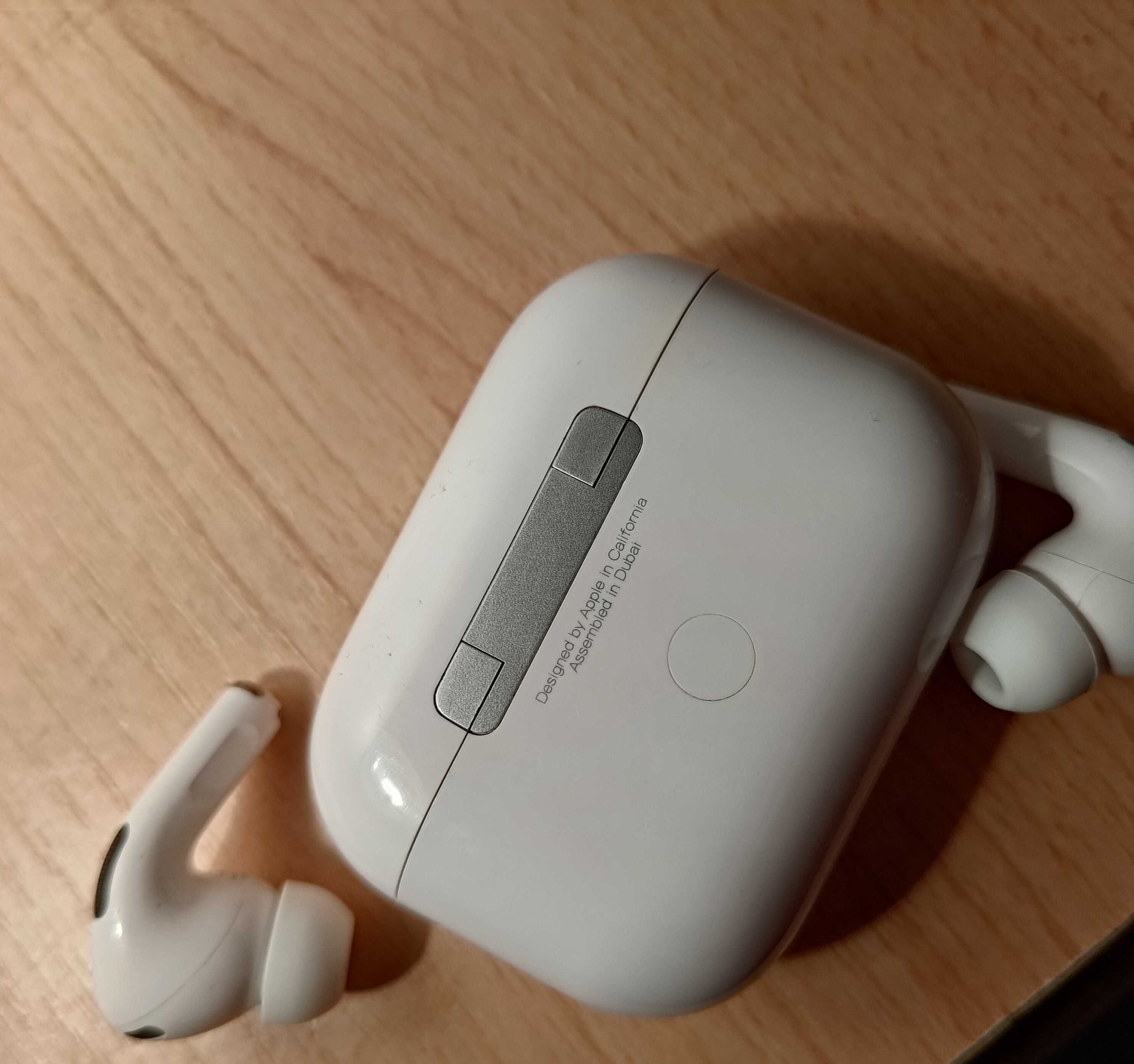 Airpods Pro 2, aproape noi