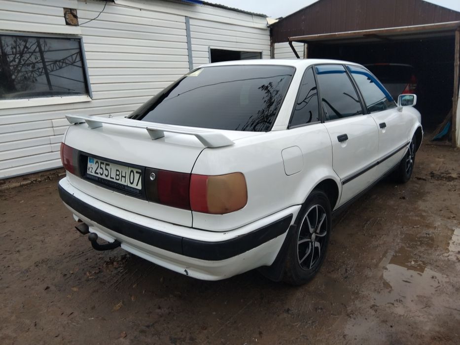 Продам ауди б4 срочно