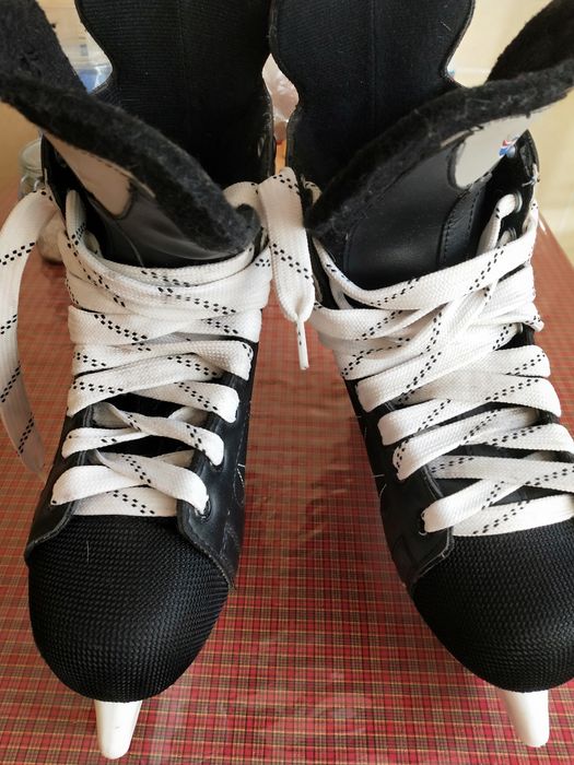 Коньки б/у в отличном состоянии