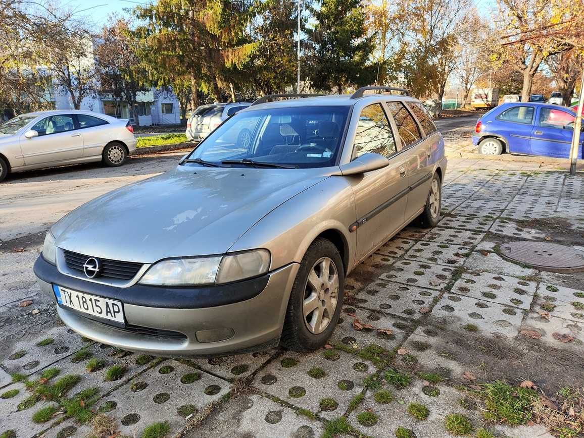 Продавам OPEL VECTRA B 1.6 16V.