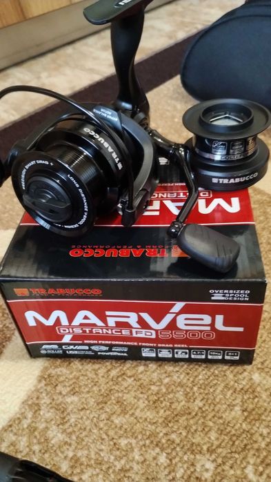 Продавам нов фидер сет + подарък.