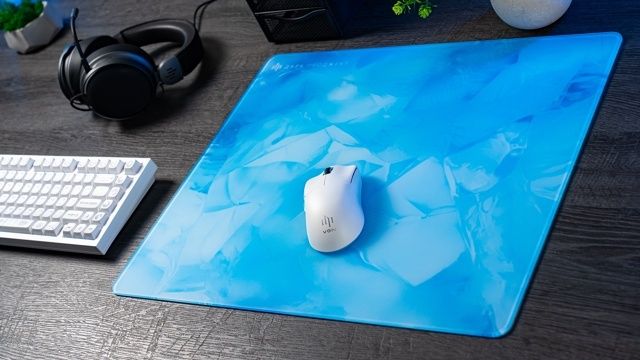 коврик для мыши из закаленного стекла Дарк Проджект