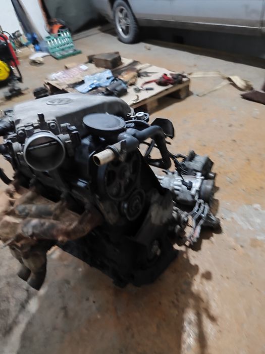 Продам двигатель Фольксваген Пассат 1.6