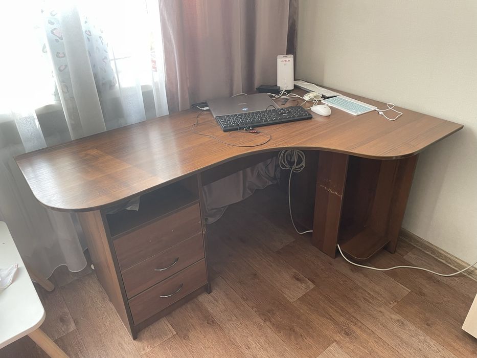 Продам шкаф в прихожую