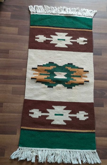 Продам Ковёр (48х100)