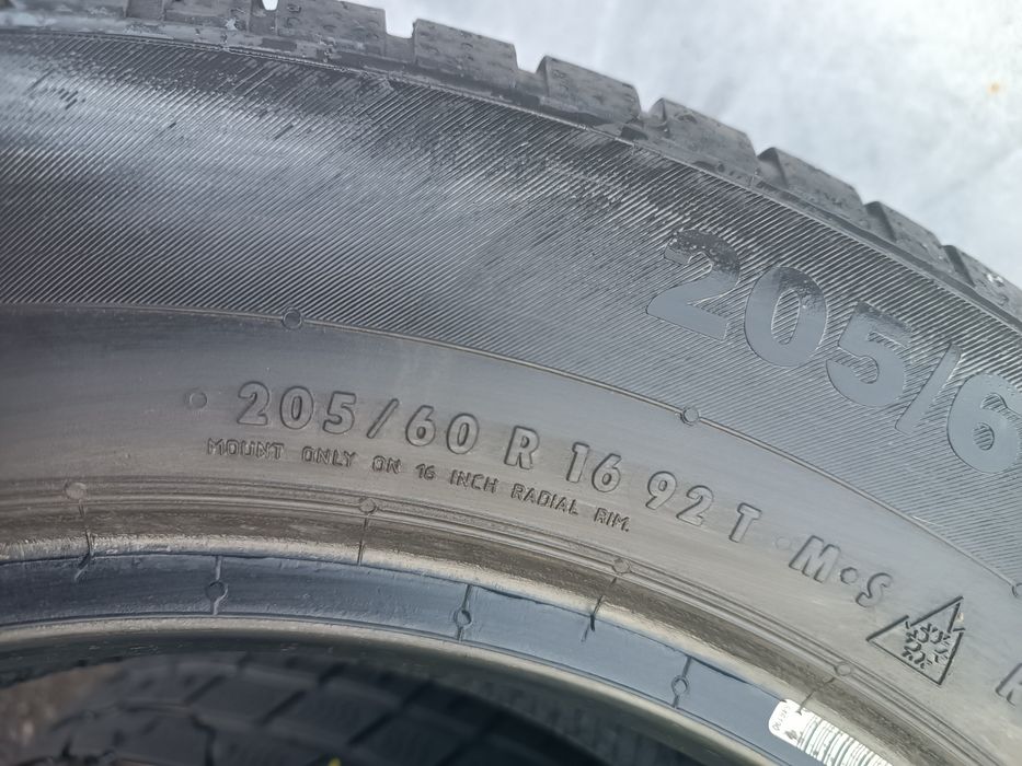 205/60/16 Continental