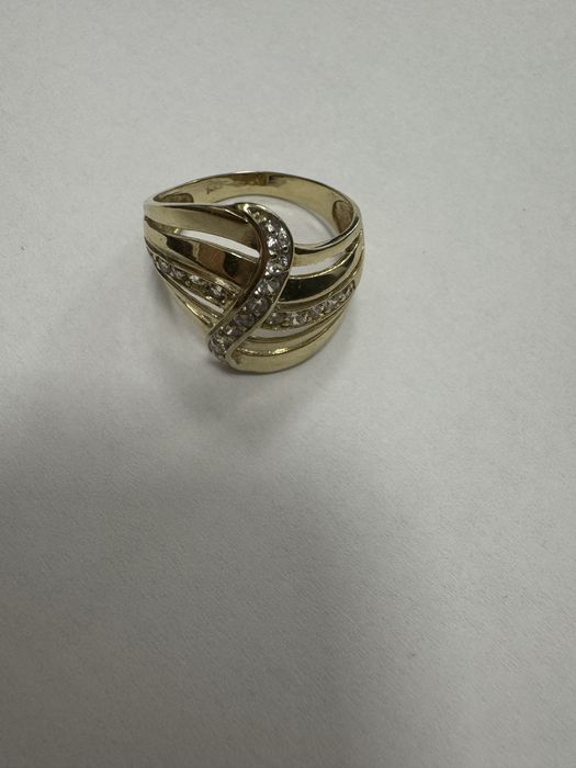 Златен пръстен дамски