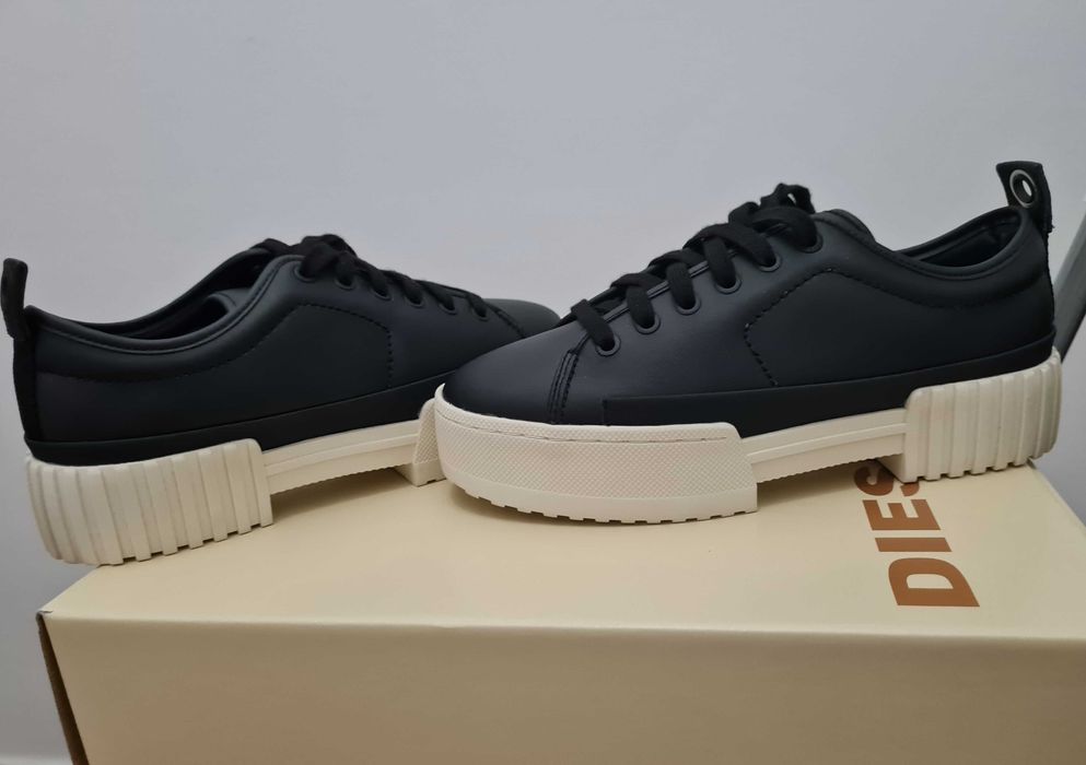 Adidasi Diesel, noi, 38