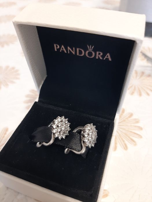 Обеци на PANDORA