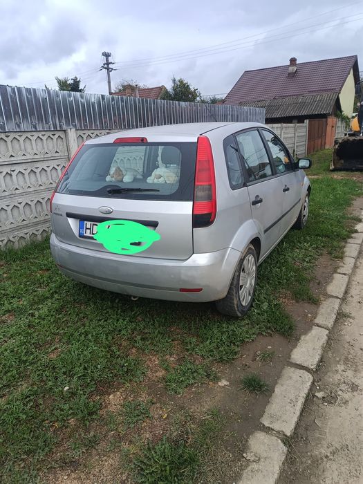 Ford fiesta 1.4 benzină stare bună