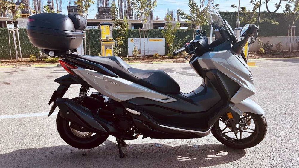 Honda Forza 350 - 2024 cu 5500km