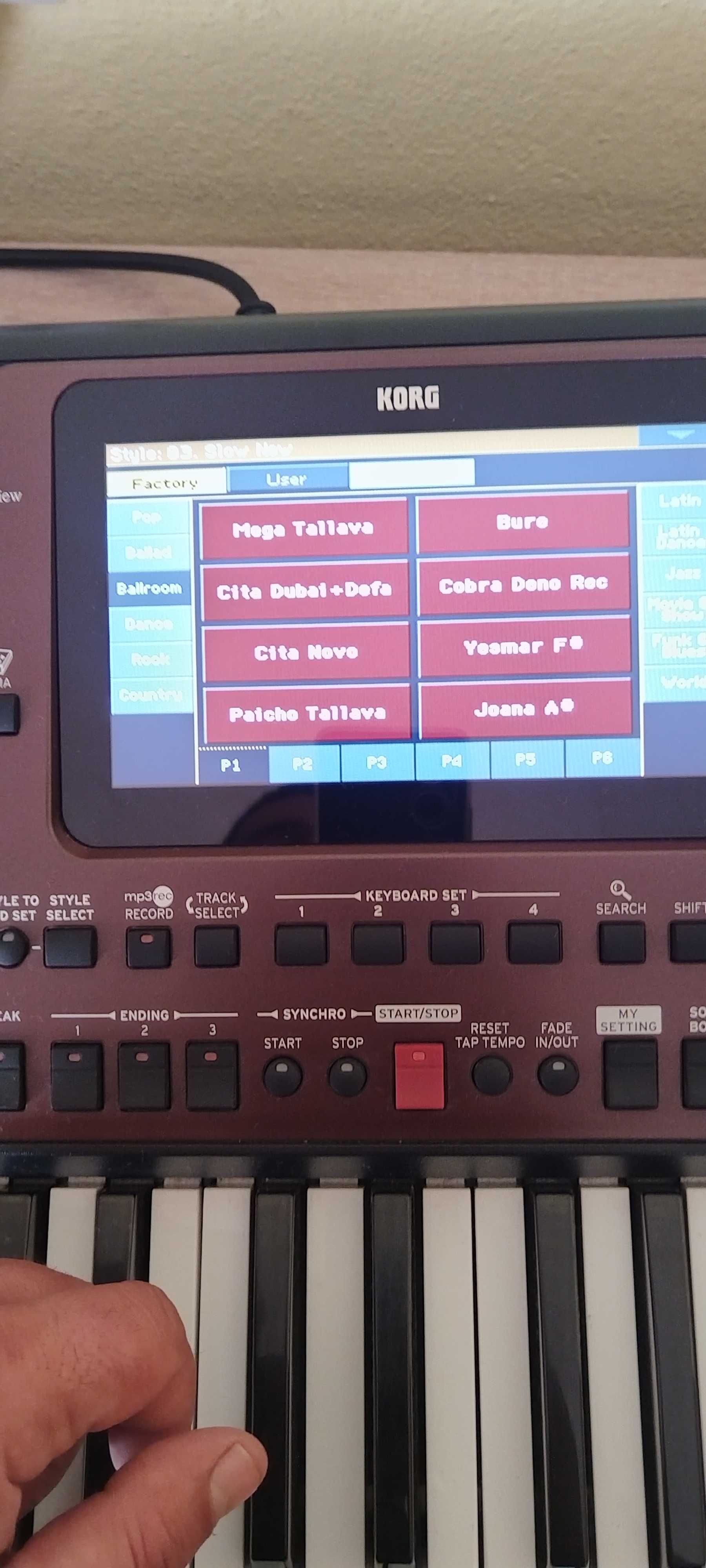 Корг па 700 с оригиналния сет на муси V2 Korg pa 700