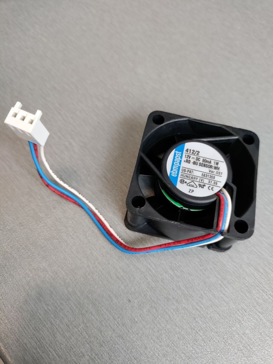 Вентилатор ebmpapst

12V 12V DC 80mA 1W +RD-BU SENSOR:WH

Var.03