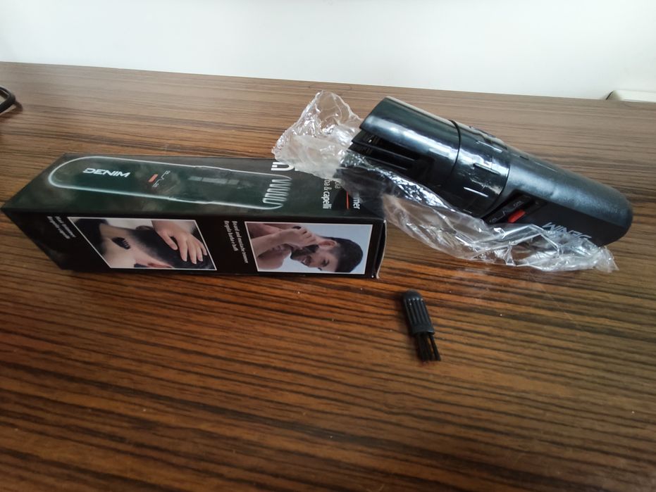 Тример за почистване на косми