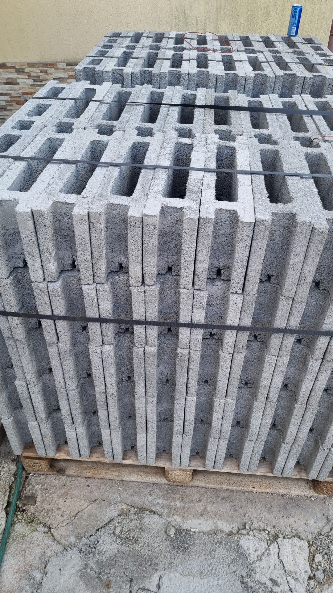 Boltari de beton H