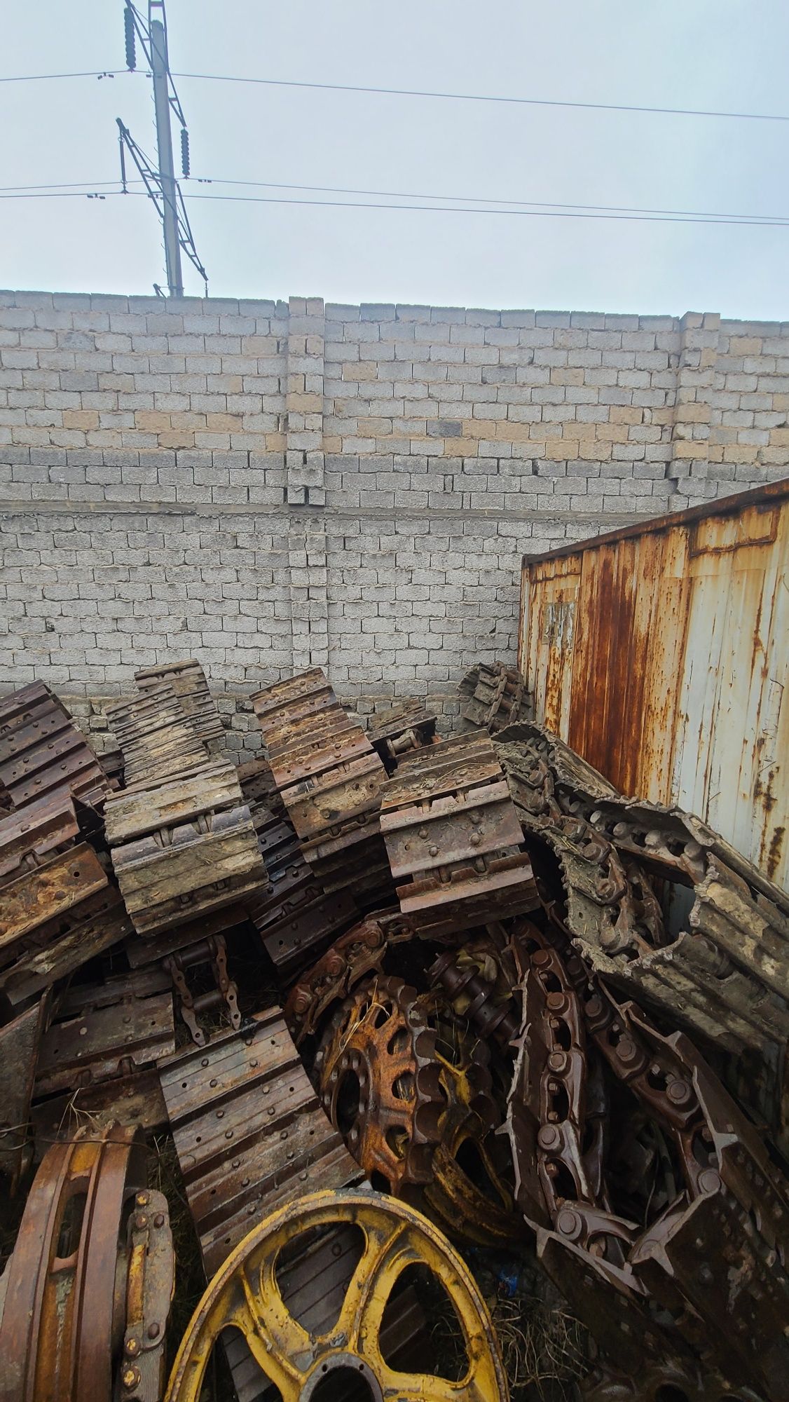 T130 T170 ekskavatr Zapchast