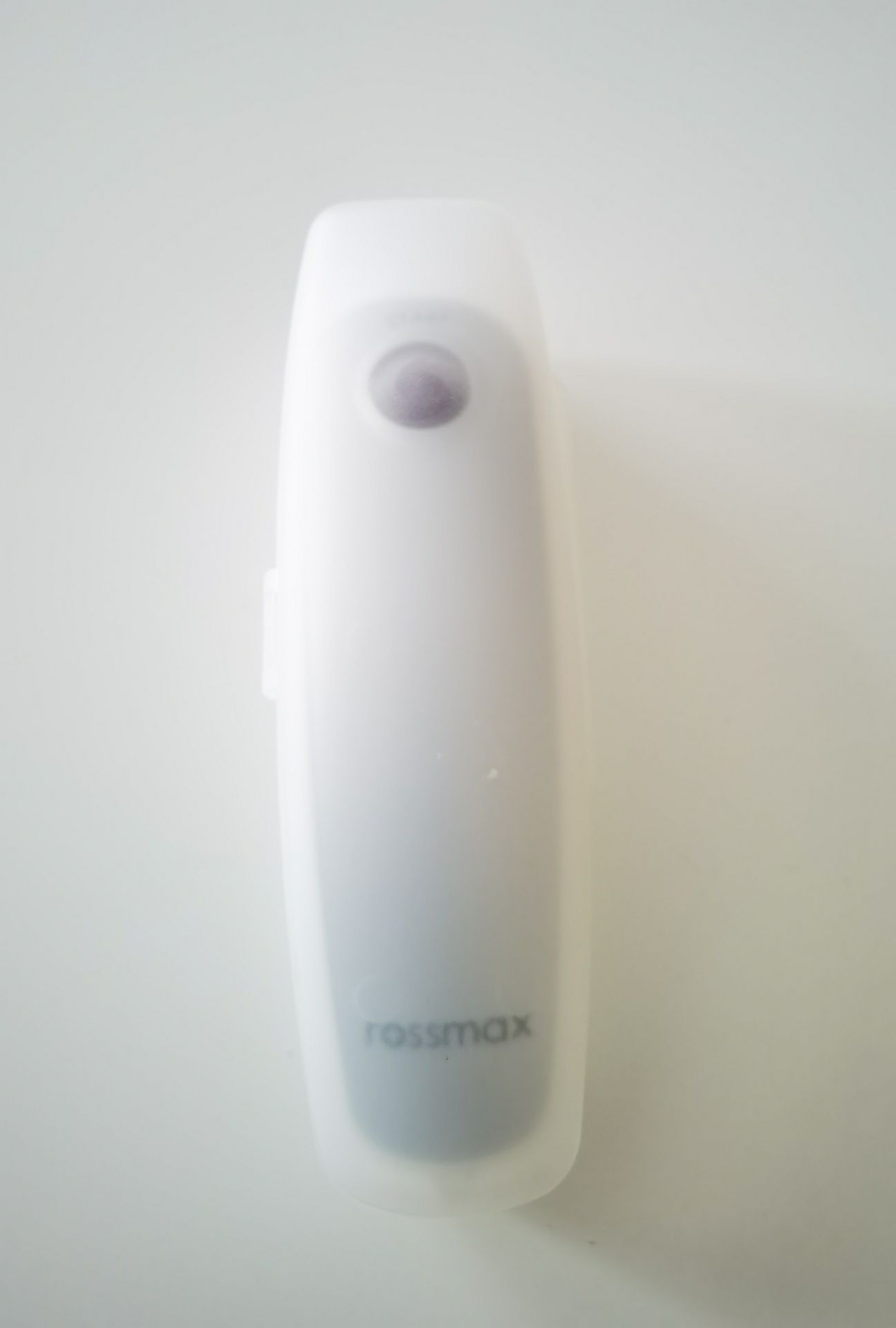 Безконтактен термотър Rossmax
