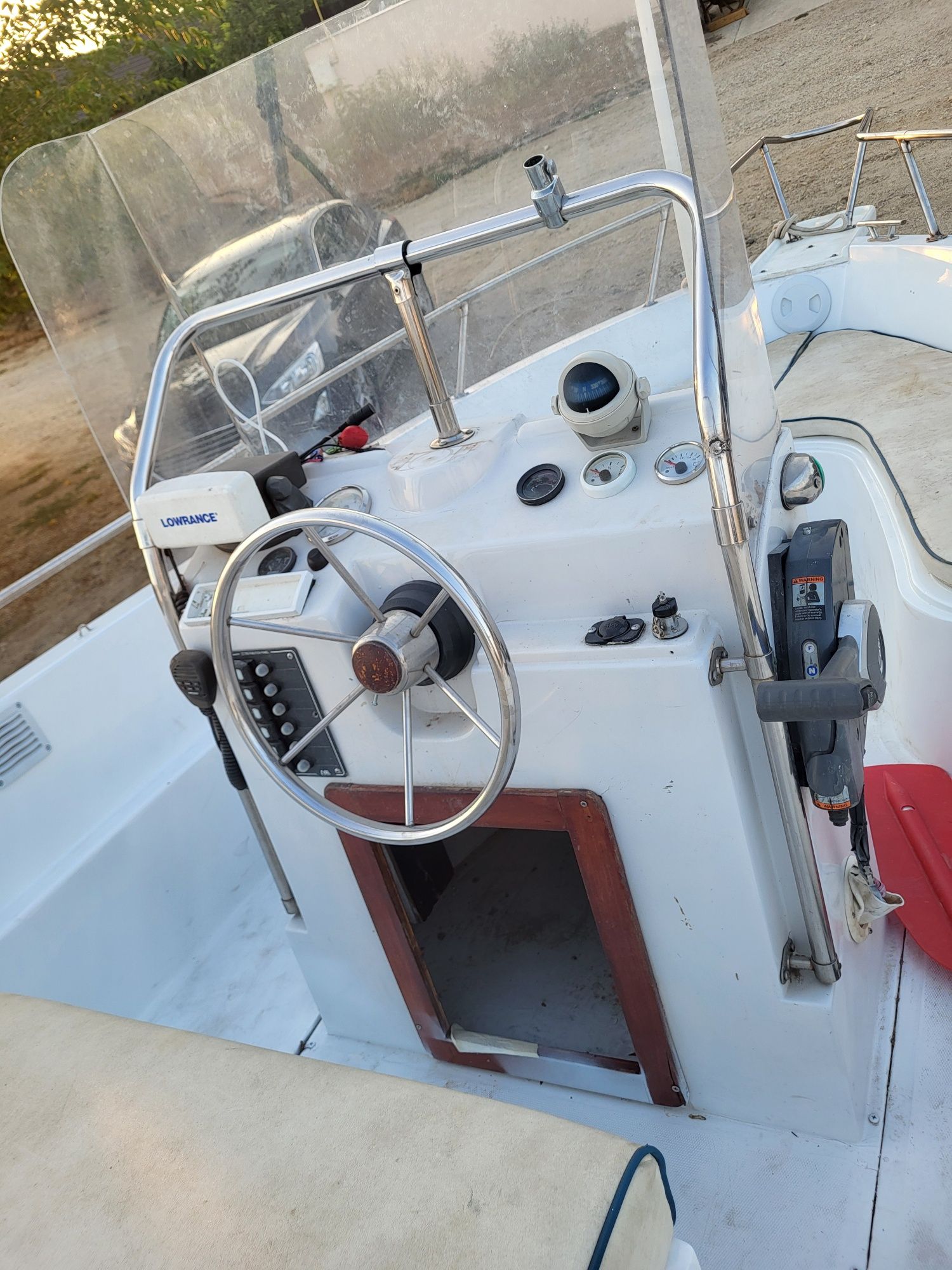 Vand barca SALPA SA cu motor JOHNSON BJ 115 din 2008