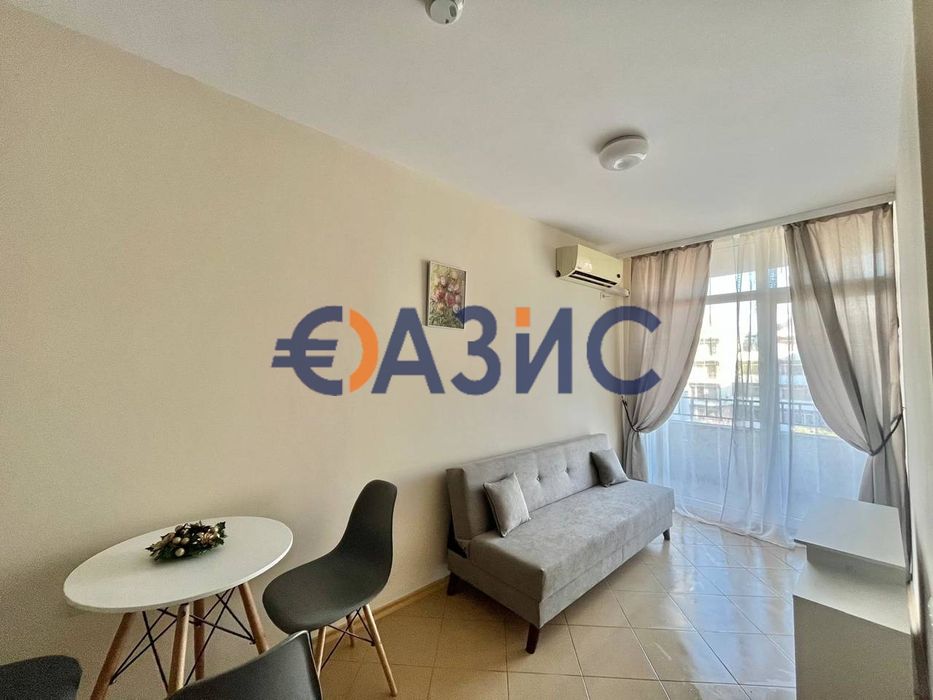 Продава се Двустаен апартамент в к.к. Слънчев бряг - 52 кв.м за 1097 €/кв.м - Снимка #1