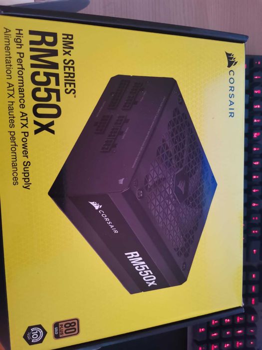Vand sursa Corsair  RM550X + 16 Gb Ram