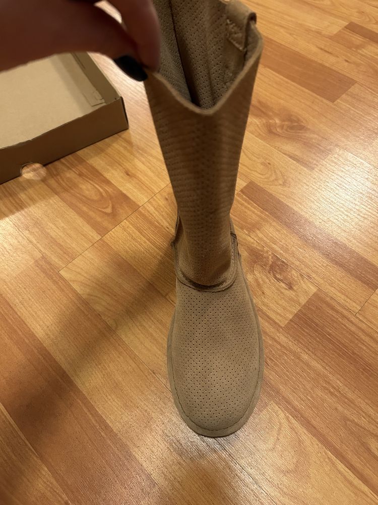 ugg w classic unlined tall perforated