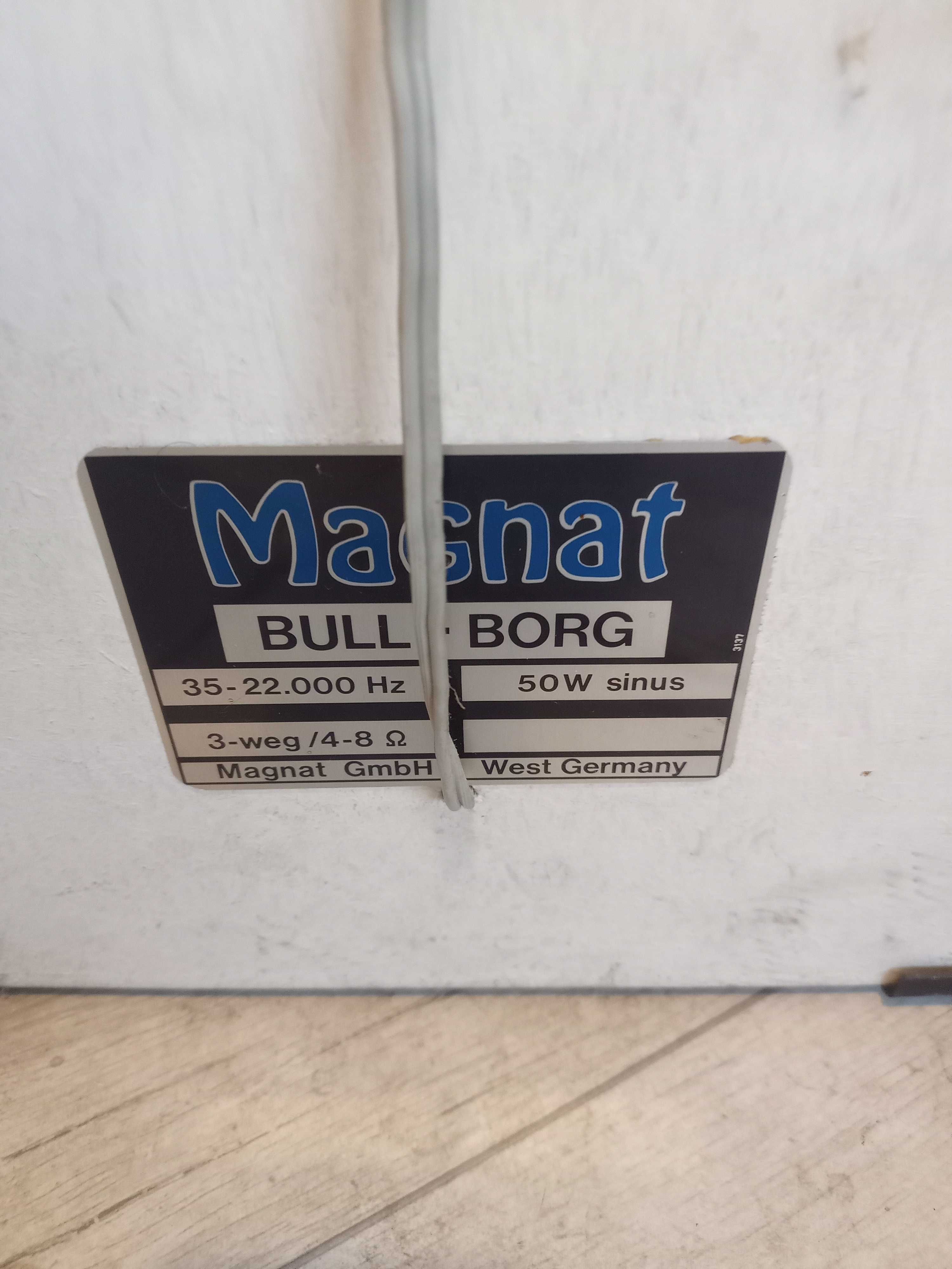 Тонколони Magnat bull-borg