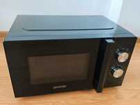 Микровълнова фурна Gorenje 800 W с грил