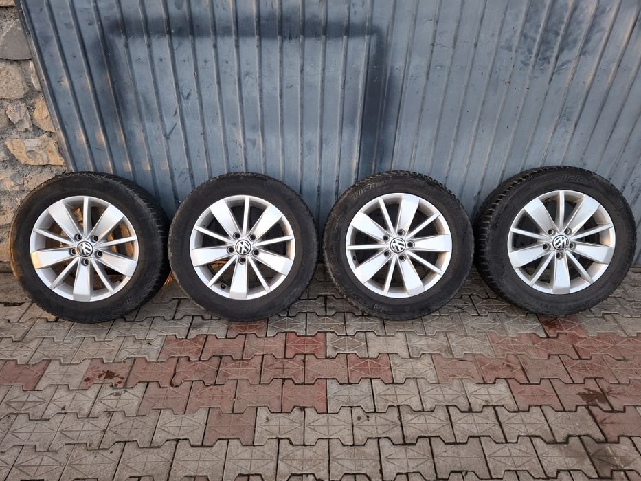 Vând Jante R16 originale VW PASSAT B6,B7, GOLF 5.6.7 5X112 iarna