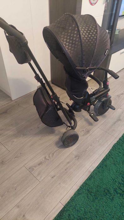 Tricicleta smarTrike multifunctionala