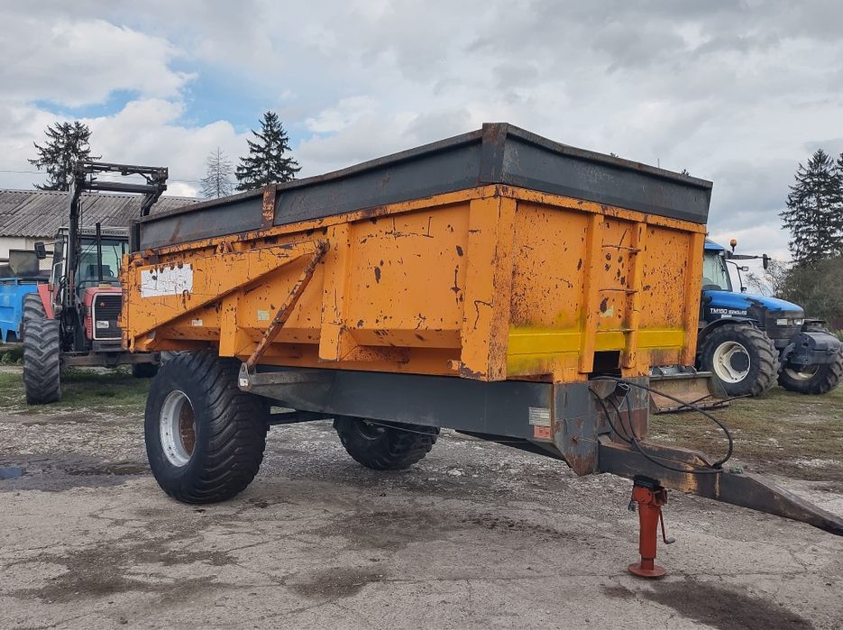 Remorcă basculabilă 8 t