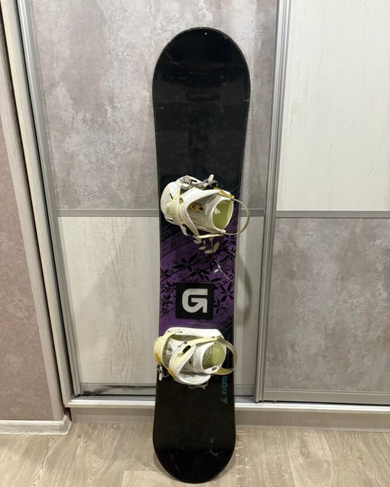 Женский сноуборд - состояние отличное