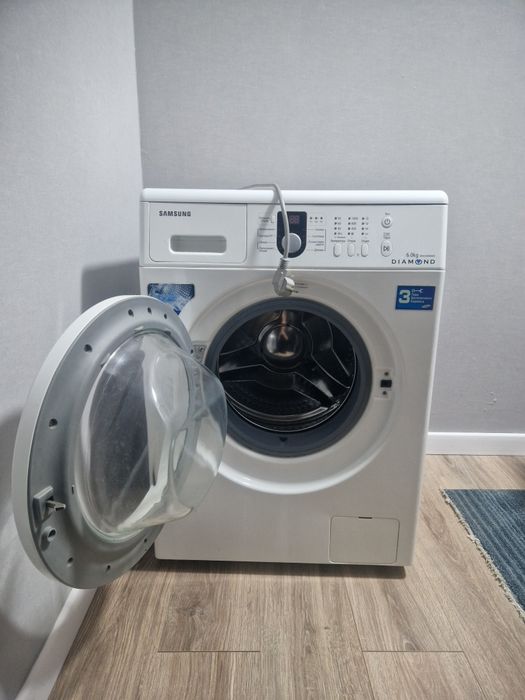 Продам стиральную машину б/у срочно