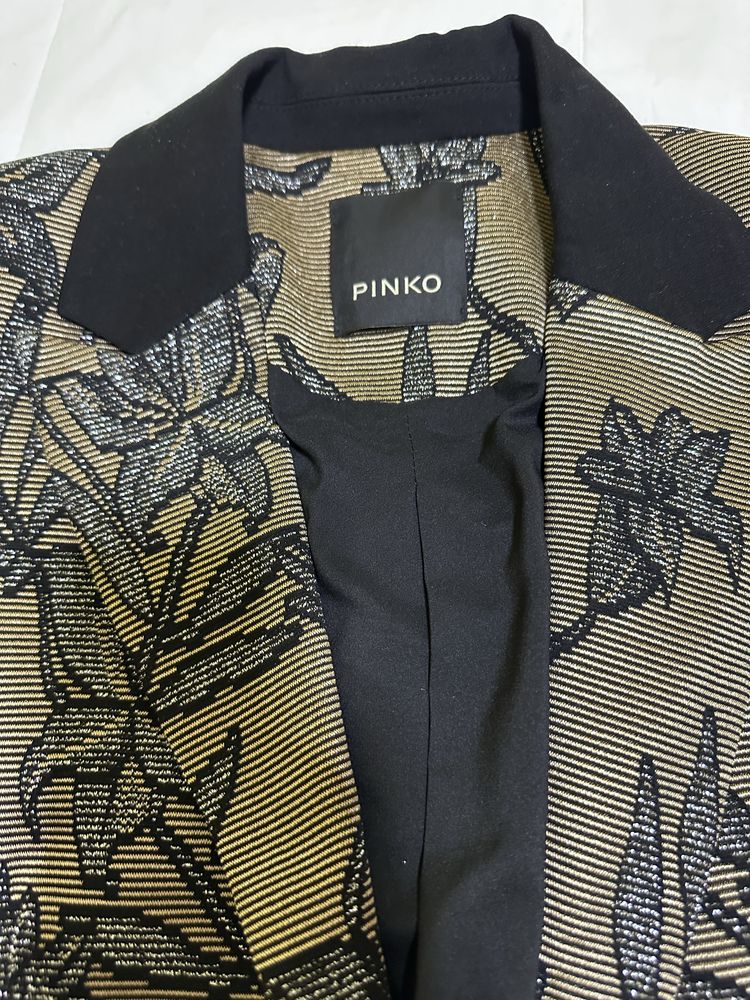 Pinko дамски костюм
