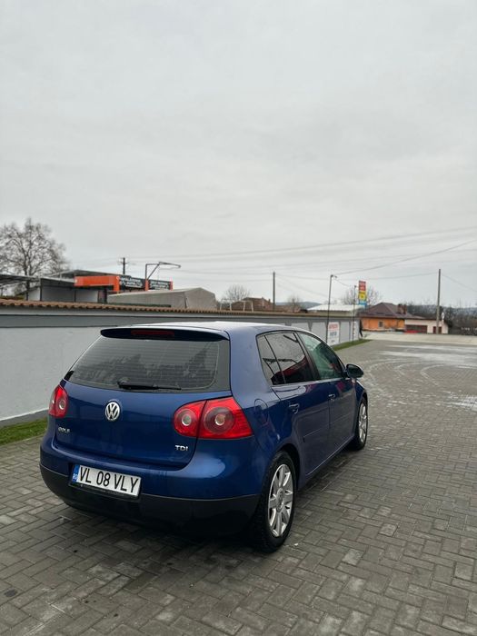 Vând golf 5 1.9TDI